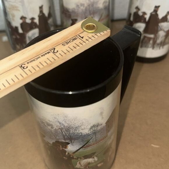 Set Of 5 Thermo-Serv Vintage Revolutionary War Scene Mugs - Picture 6 of 7